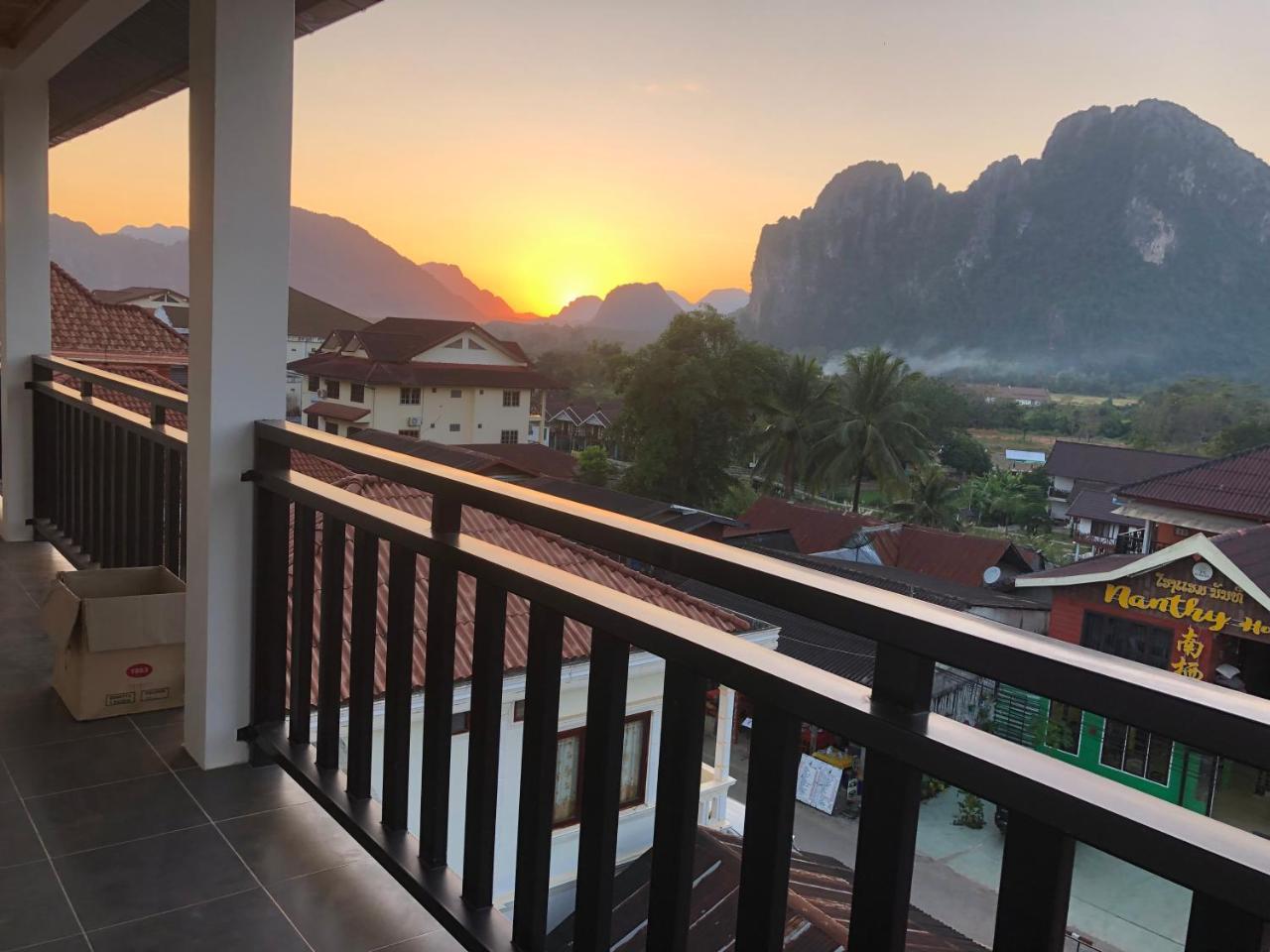 Jasmine Vangvieng Hotel Ванг-Виенг Экстерьер фото